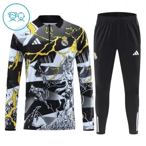 Real Madrid Marvel Dětský Tréninková Souprava s Mikinou na 1/4 Zip 2026/27 Černá Real Madrid Marvel Dětský Tréninková Souprava s Mikinou na 1/4 Zip 2026/27 Černá