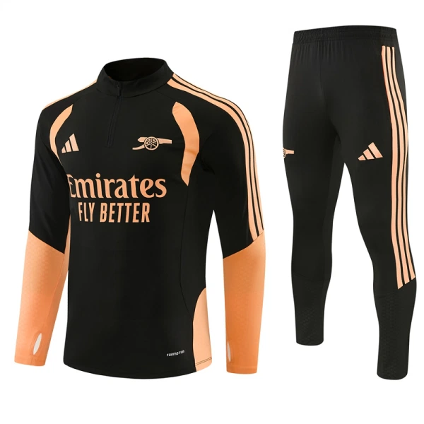 Arsenal Tréninková Souprava s Mikinou na 1/4 Zip 2026/27 Černá Arsenal Tréninková Souprava s Mikinou na 1/4 Zip 2026/27 Černá