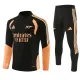 Arsenal Tréninková Souprava s Mikinou na 1/4 Zip 2026/27 Černá Arsenal Tréninková Souprava s Mikinou na 1/4 Zip 2026/27 Černá