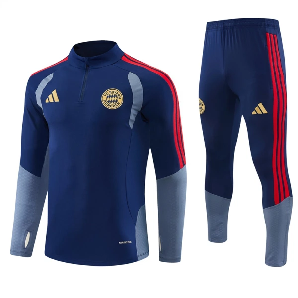 FC Bayern Mnichov Tréninková Souprava s Mikinou na 1/4 Zip 2026/27 Modrá FC Bayern Mnichov Tréninková Souprava s Mikinou na 1/4 Zip 2026/27 Modrá